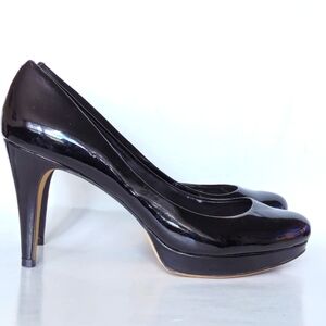 Vince Camuto black patent pumps size 10B